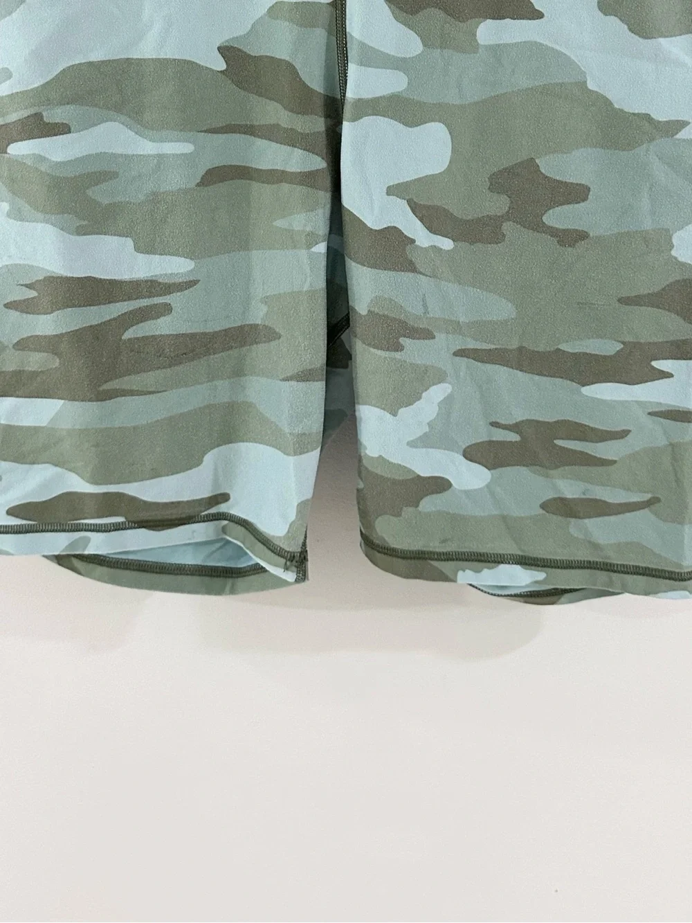 Aerie Move High Waist Camouflage Biker Shorts // Green // XL